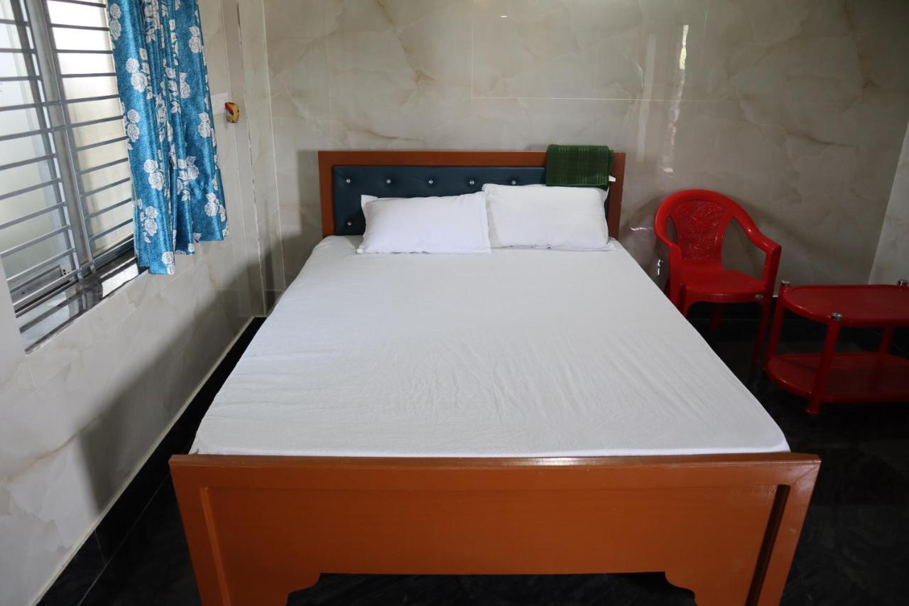 Jagannatha Guest House Пури Екстериор снимка